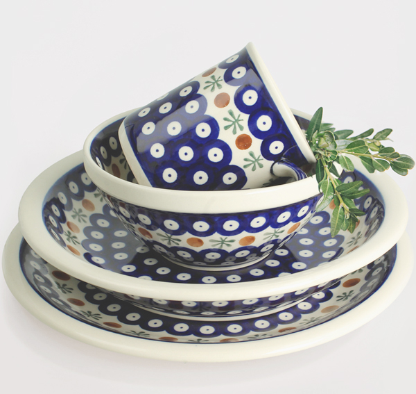 Ceramiczne naczynia, ręcznie malowane, ceramika artystyczna bolesławiec dekoracja 41 groszki, zakłady ceramiczne bolesławiec