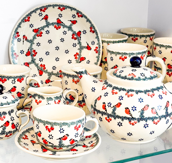 Ceramiczne naczynia, ręcznie malowane, ceramika artystyczna bolesławiec, manufaktura bolesławiec, dekoracja GILE
